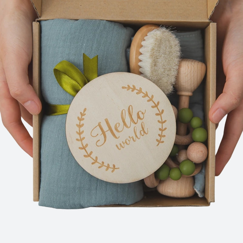 Coffret bébé bleu - ROMUALD présenté dans sa boite