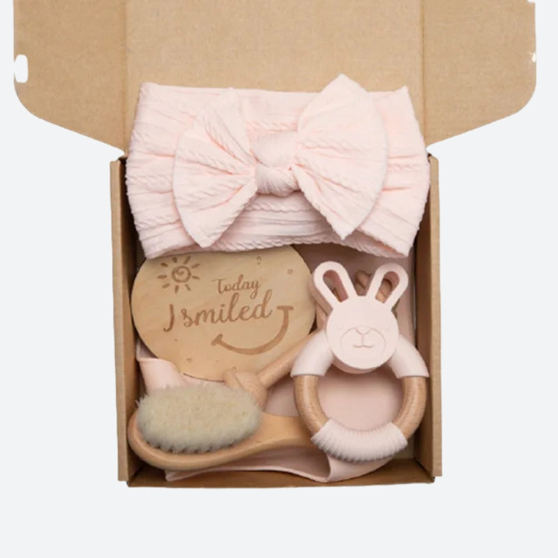 Coffret bébé fille - LANA  en rose présenté dans sa boite