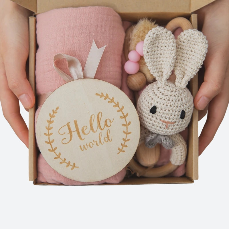 présentation du Coffret doudou lapin - CHLOE dans sa boite