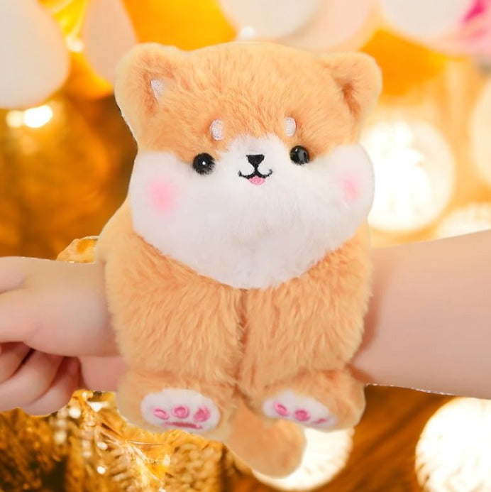 mini peluche bracelet chien orange