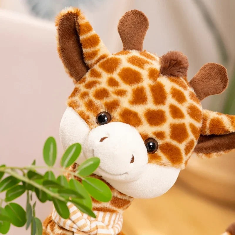 Peluche girafe à écharpe zoom sur la tete