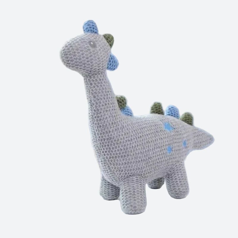 KAMIL est une peluche enfant dinosaure adorable et douce, parfaite pour stimuler l'imagination et encourager le jeu créatif. Avec ses 25 cm de hauteur, KAMIL est facile à manipuler et à câliner, offrant des heures de divertissement ludique.