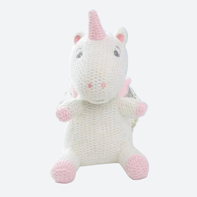 Plongez dans un monde de magie et de douceur avec la peluche licorne JANICE. Mesurant 25 cm, cette adorable créature blanche et rose émerveillera votre enfant par sa tendresse et son charme féerique.