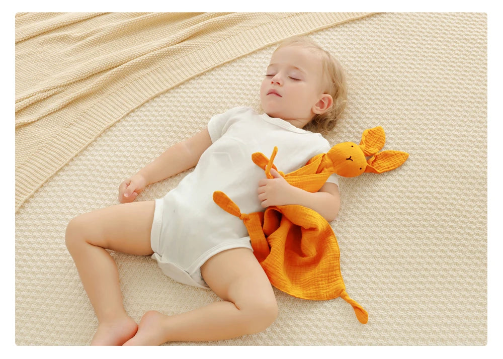 doudou mignon/ doudou attache tétine/ doudou plat/ doudou peluche/ doudou étiquettes/ doudou garçon / doudou tout doux/ doudou fille / doudou bébé / doudou lapin/ doudou bleu rose / gaze de coton / doudou gaze de coton / doudou rose / doudou maron / doudou bleu / doudou blanc / doudou jaune / motif / doudou gris / doudou vert / doudou orange