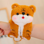 Mini Doudou tigre bracelet - DARLA - Vignette | Mon ami doudou