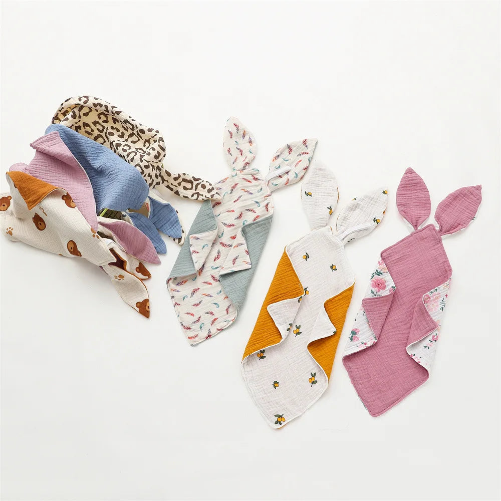 doudou mignon/ doudou attache tétine/ doudou plat/ doudou peluche/ doudou étiquettes/ doudou garçon / doudou tout doux/ doudou fille / doudou bébé / doudou lapin/ doudou bleu rose / gaze de coton / doudou gaze de coton / doudou rose / doudou maron / doudou bleu / doudou blanc / doudou jaune / motif / doudou gris / doudou vert / doudou orange Image