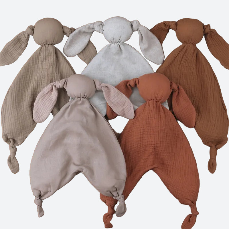 doudou mignon/ doudou attache tétine/ doudou plat/ doudou peluche/ doudou étiquettes/ doudou garçon / doudou tout doux/ doudou fille / doudou bébé / doudou lapin/ doudou bleu rose / gaze de coton / doudou gaze de coton / doudou rose / doudou maron / doudou bleu / doudou blanc / doudou jaune / motif / doudou gris / doudou vert / doudou orange