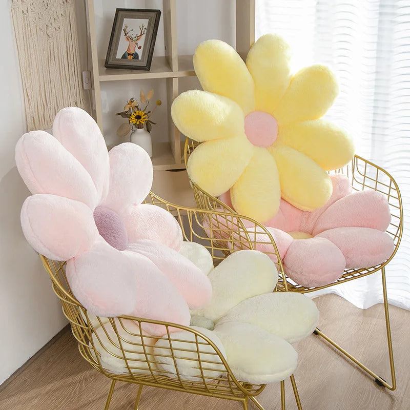 Découvrez la beauté florale avec le doudou géant fleurs XL - ELLA. Disponible en 8 coloris éblouissants, chaque peluche représente une fleur géante, offrant à votre enfant des câlins tout en couleurs. Disponible en deux tailles : 55/60cm et 75/80cm.Offrir à votre enfant un compagnon doux et coloré, stimulant son imagination et apportant de la joie à son quotidien.