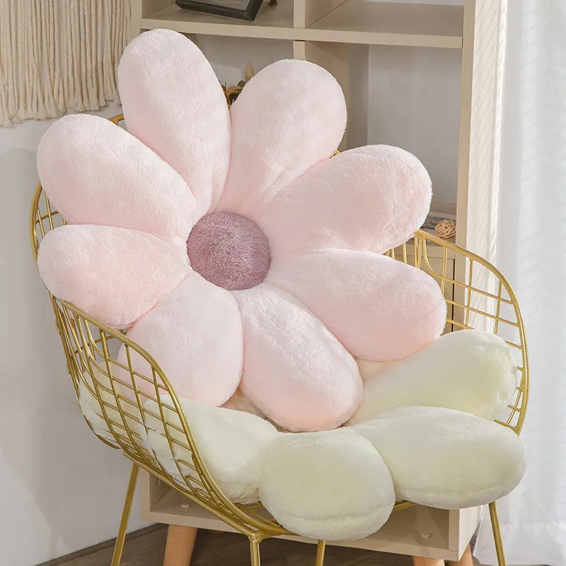 Découvrez la beauté florale avec le doudou géant fleurs XL - ELLA. Disponible en 8 coloris éblouissants, chaque peluche représente une fleur géante, offrant à votre enfant des câlins tout en couleurs. Disponible en deux tailles : 55/60cm et 75/80cm.Offrir à votre enfant un compagnon doux et coloré, stimulant son imagination et apportant de la joie à son quotidien. Image
