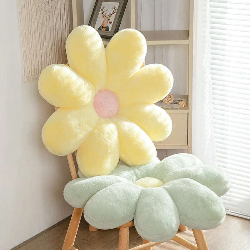 Découvrez la beauté florale avec le doudou géant fleurs XL - ELLA. Disponible en 8 coloris éblouissants, chaque peluche représente une fleur géante, offrant à votre enfant des câlins tout en couleurs. Disponible en deux tailles : 55/60cm et 75/80cm.Offrir à votre enfant un compagnon doux et coloré, stimulant son imagination et apportant de la joie à son quotidien.