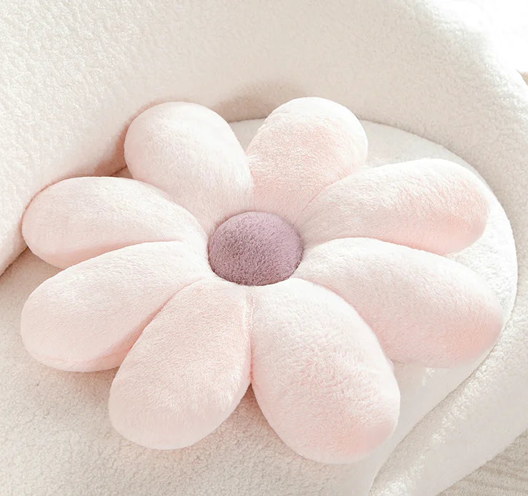 Découvrez la beauté florale avec le doudou géant fleurs XL - ELLA. Disponible en 8 coloris éblouissants, chaque peluche représente une fleur géante, offrant à votre enfant des câlins tout en couleurs. Disponible en deux tailles : 55/60cm et 75/80cm.Offrir à votre enfant un compagnon doux et coloré, stimulant son imagination et apportant de la joie à son quotidien.