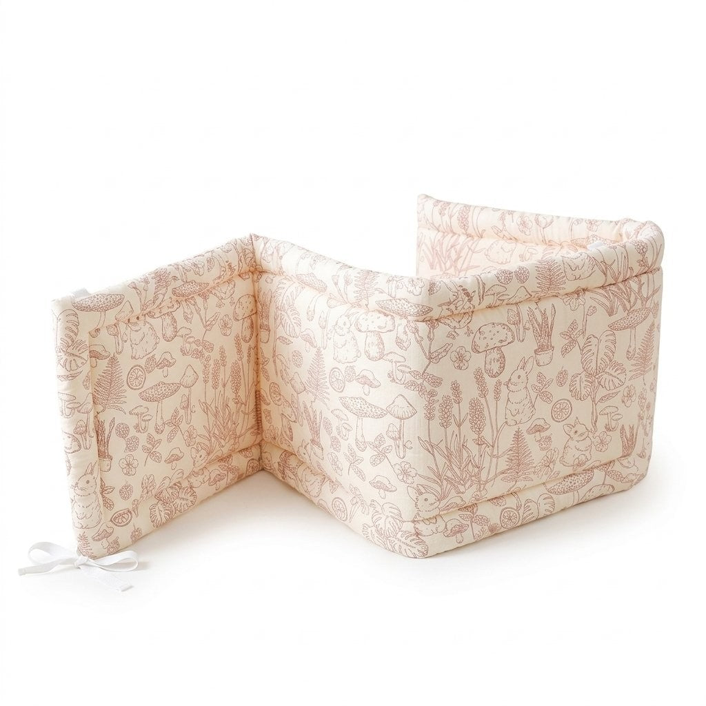 Tour de lit en double gaze de coton, motif forêt terracotta
