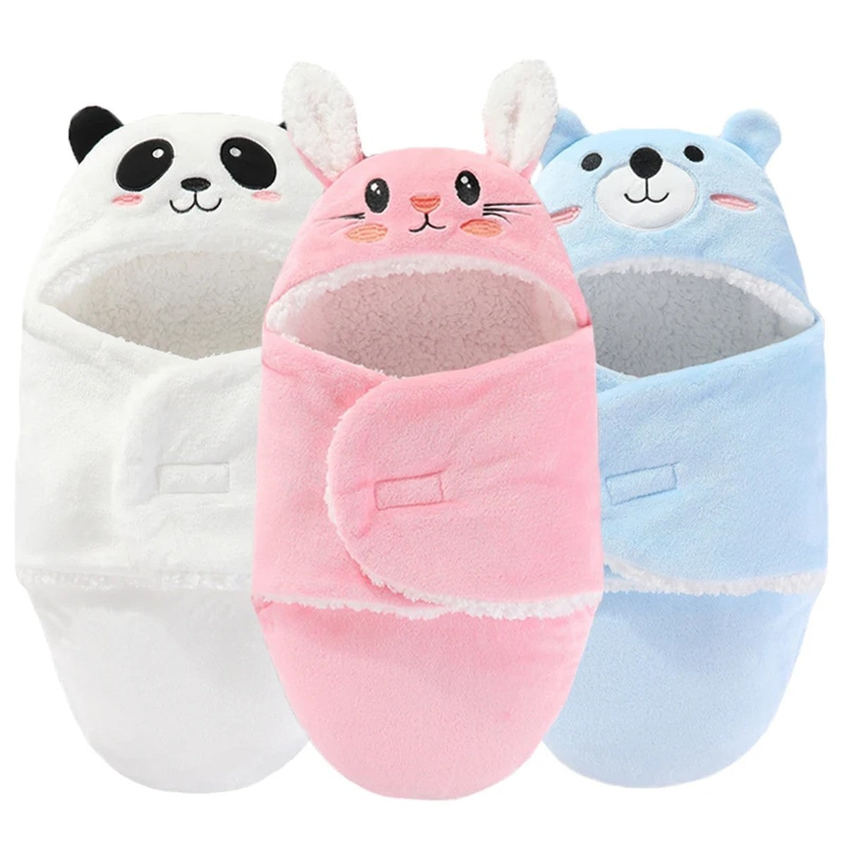Trois nids d'ange à capuche panda, lapin et ours